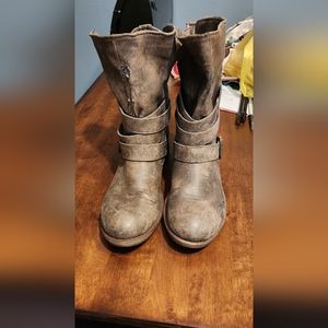 Crown Vintage boots